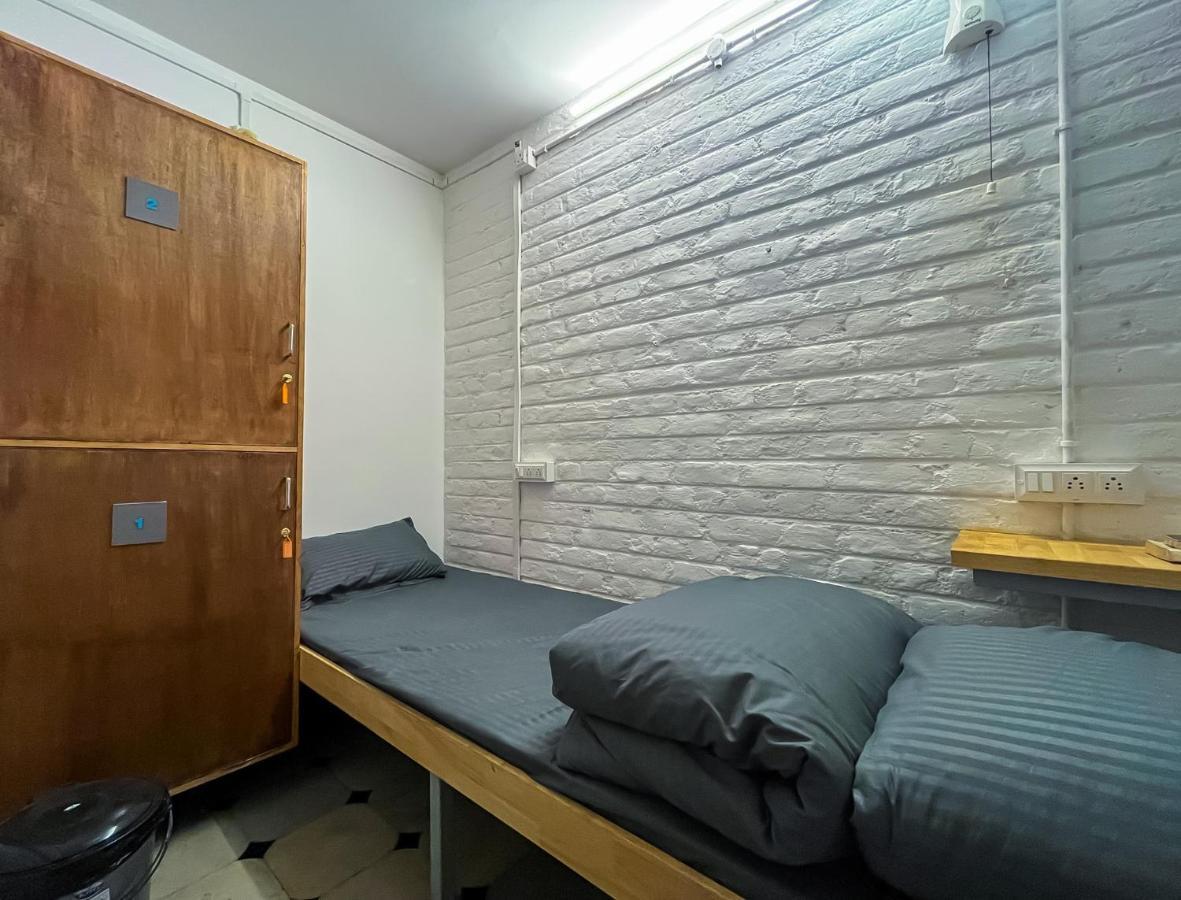 Rahees Bi Roambay - Backpacker Hostel ไมซอร์ ภายนอก รูปภาพ